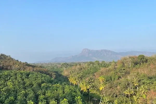 Image of: Mathoor Aqueduct - Explore Indias Tallest Aqueduct