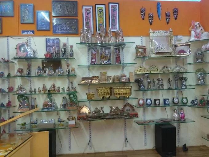 Image of: Meena Handicrafts Emporium in Madurai