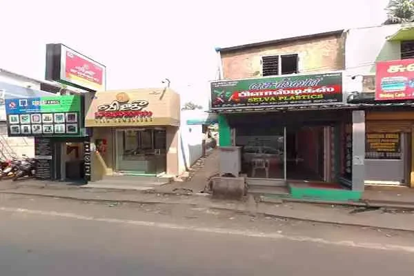 Image of: Men's Look - Specialized Grooming Services for Men