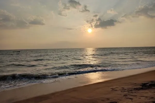 Image of: Midalam Beach Travel Guide - Attractions and Activities