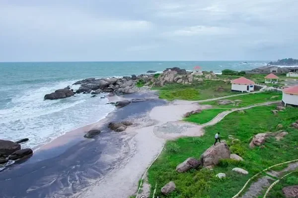 Image of: Muttom Beach Sunset Viewpoint Guide and Tips