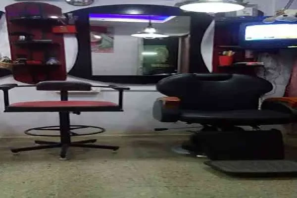 Image of: Shine Ladies Beauty Parlour – Glamorous Beauty Treatments for Women