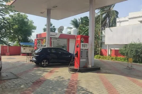 Image of: Nayara Petrol Pump - Quality Fuel and Service Nearby