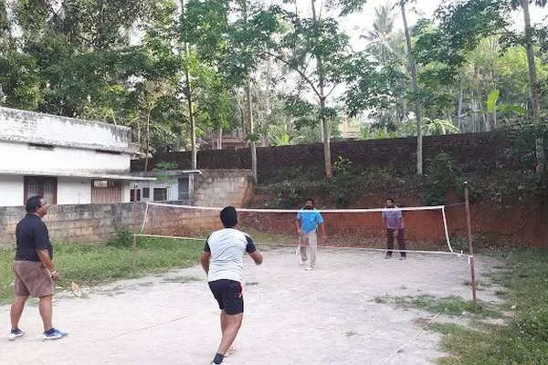 Image of: Nalloor Town Childrens Park Fun Family Activities