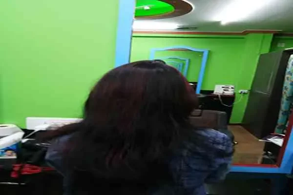 Image of: Ole Beauty Parlour Gents, Ladies & Kids - Family-Friendly Beauty Solutions