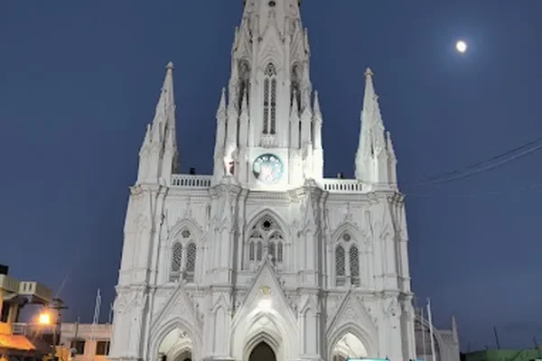 Image of: Our Lady of Ransom Shrine Visiting Guide and History