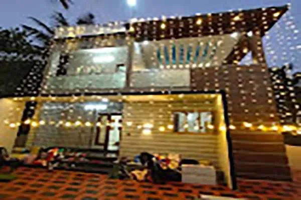 Image of: PREMIER CONSTRUCTION AND DESIGNERS