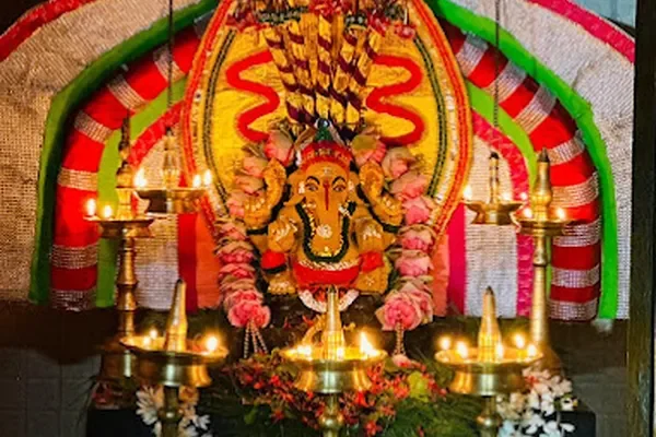 Image of: Puliyoor Sri Vinayagar Sri Sastha Temple Padmanabhapuram