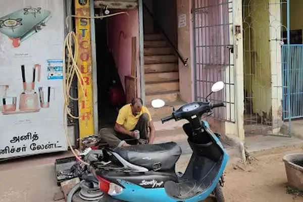 Image of: Puncture Babu - Two Wheeler Puncture Service