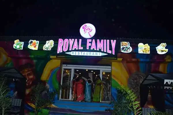 Image of: Royal Family Restaurant - Family Dining and Catering