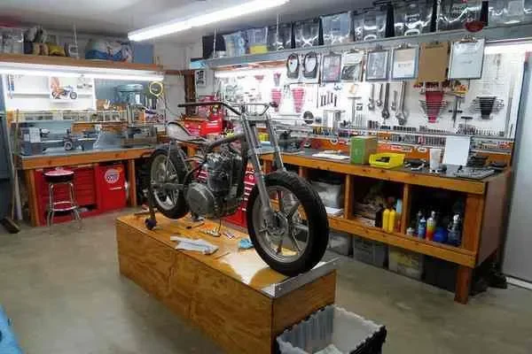 Image of: RSJB - Expert Two Wheeler Service
