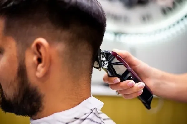 Image of: Raja Saloon - Premium Grooming - Beauty Services