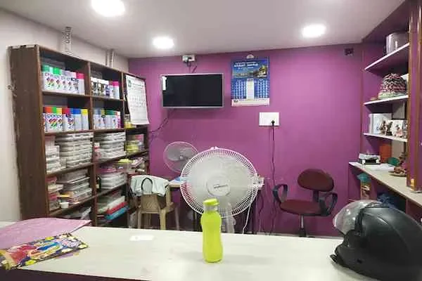 Image of: Ramani's Beauty Saloon: Pamper Yourself with Our Expert Services