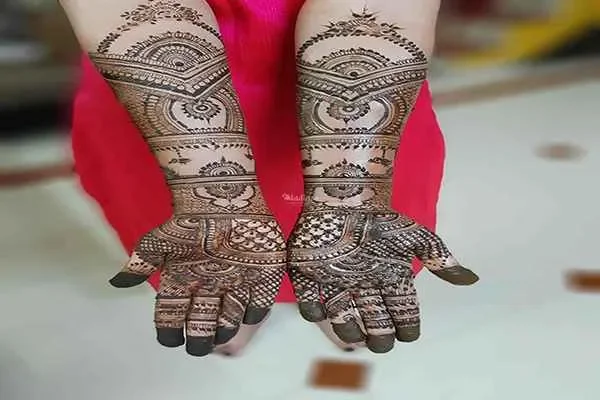 Image of: Redz Beauty Salon