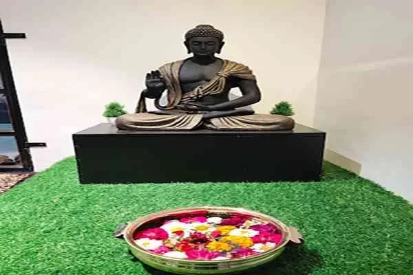 Image of: Rejis Beauty Studio (Ladies Beauty Parlour) – Relax and Pamper Yourself