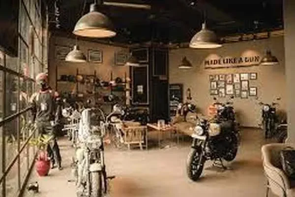 Image of: Royal Enfield - Trusted Showroom