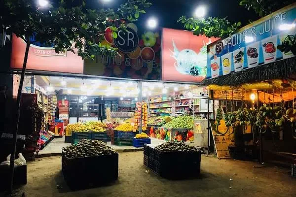 Image of: S R Fruits and Bakery Fresh Fruits and Delicious Treats