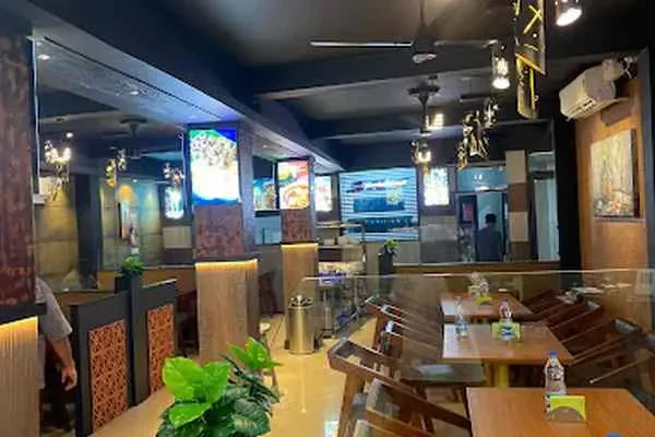 Image of: S S Bakers and Restaurants - Fresh Bakes & Delicious Meals