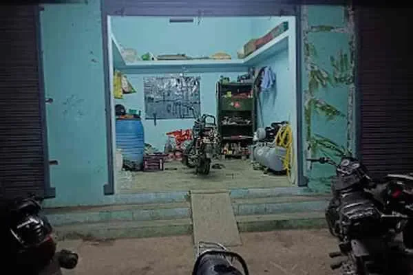 Image of: Shenba Sri - Expert Motorcycle Service