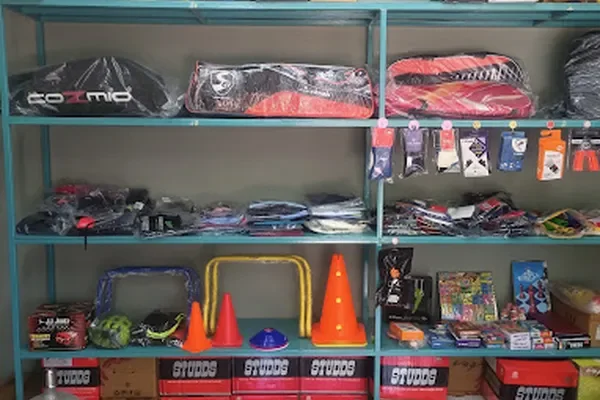 Image of: SR TRADERS SPORTS & HELMET - Sports Equipment Store and Rentals