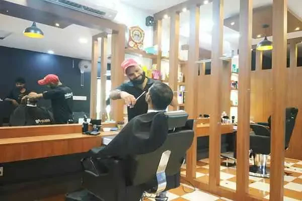 Image of: SSS Unique Family Saloon and Spa – Family-Friendly Beauty Services