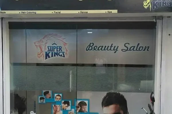 Image of: Super Kings Saloon - Premium Hair and Grooming Services