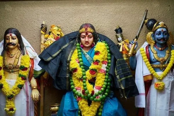 Image of: Saraswathi Vilasam Bakery Authentic Indian Baked Goods