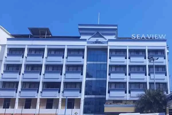 Image of: Sea View Restaurant - Dining with a Scenic Ocean View