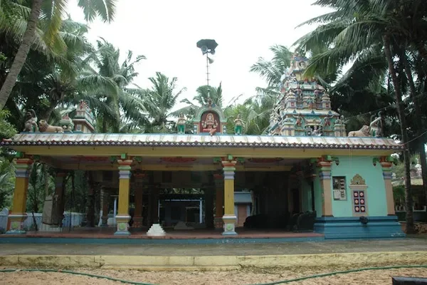 Image of: Shri Mutharamman Thirukovil Mavilai Vellimalai