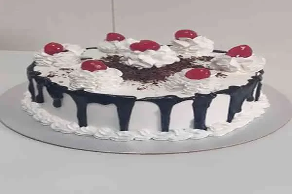 Image of: Signature Cakes & More - Custom Cakes for Every Occasion