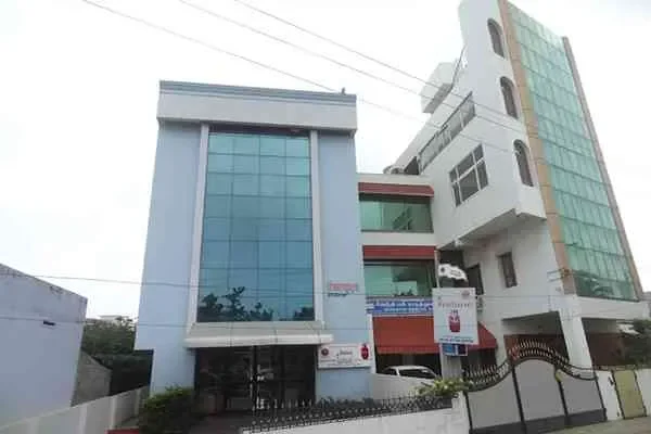 Image of: Sivanthi Dental Clinic - Quality Dental Services