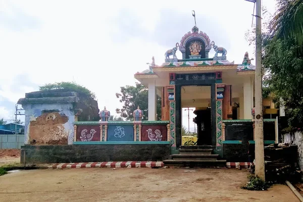 Image of: Sona Mariyadum Perumal Marthanda Vinayagar Sivan Sivakami Amman Temple Mylaudy - Divine Blessings