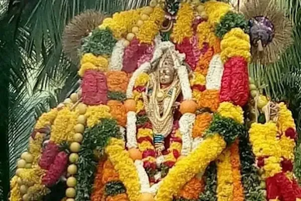 Image of: Sri Periyamman Kovil, South Thamaraikulam