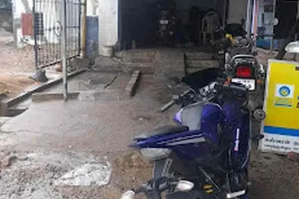 Image of: SP Eswaran - Reliable Motorcycle Service