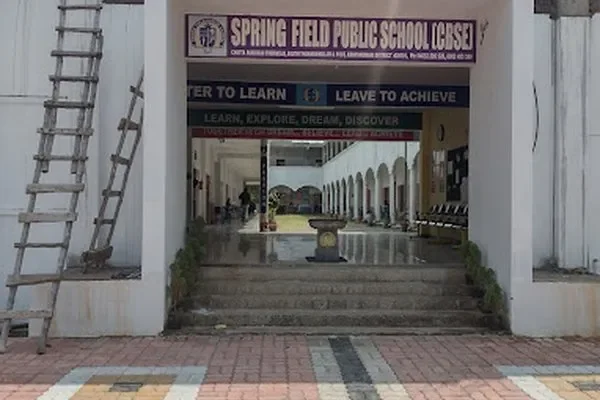 Image of: Spring Field Public School