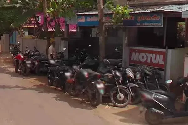 Image of: Sree Kannan - Bike Repairs in Paruthikattuvilai