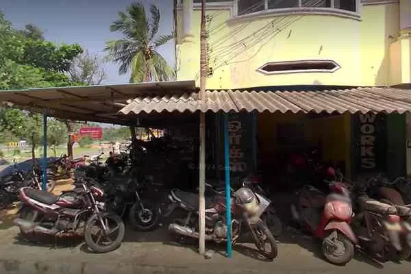 Image of: Sri Krishna - Expert Motorbike Repairs