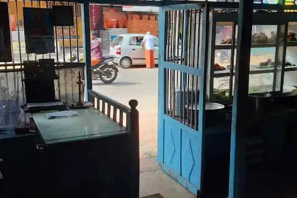 Image of: Sri Krishna Lunch Home - Authentic Lunches & Traditional Meals