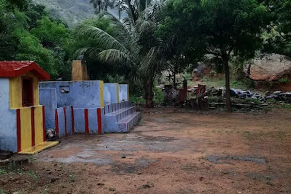 Image of: Sri Sudalai Madaswamy Temple,-Aralvaimozhi