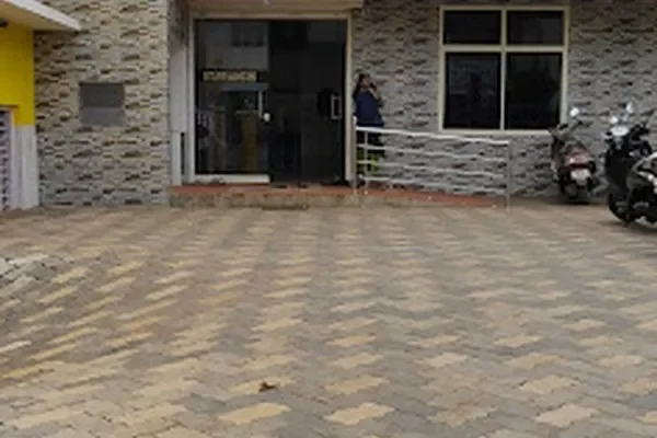 Image of: St Francis Hospital - Quality Care in Your Community