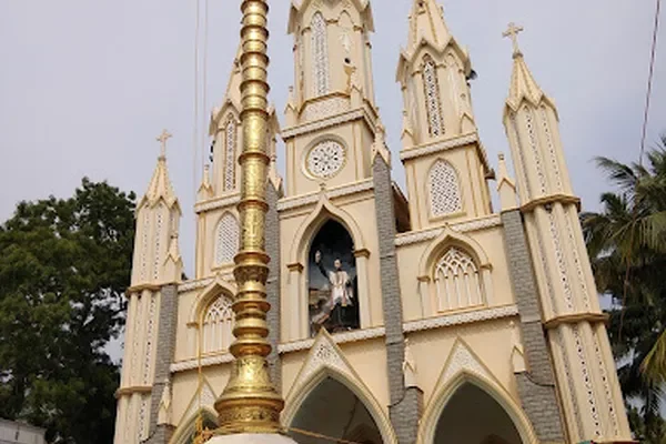 Image of: St. Francis Xaviers Church, Mankuzhy-Mankuzhy
