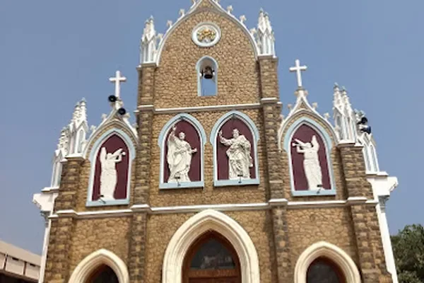 Image of: Sts. Peter and Pauls Church, SARAL-Saral