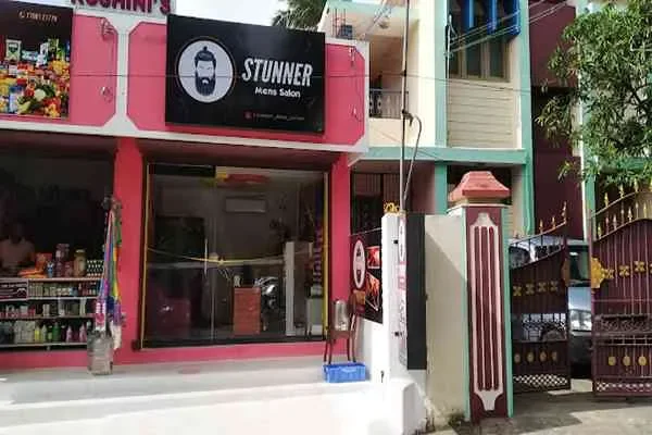 Image of: Stunner Men's Salon – Trendy Haircuts and Grooming for Men