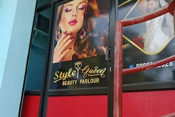 Image of: Style Queen Beauty Parlour - Elevate Your Look Today