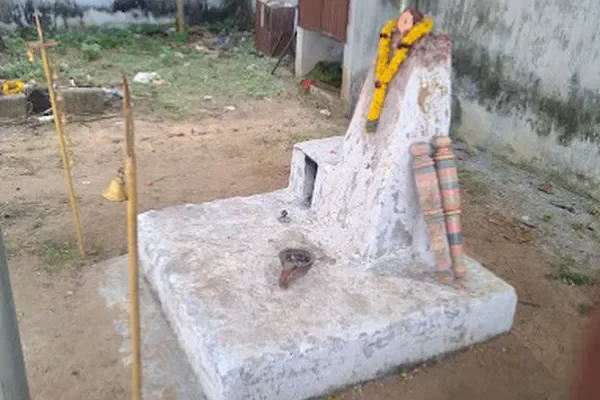 Image of: Sudalai Madaswamy Shrine-Panchalingapuram