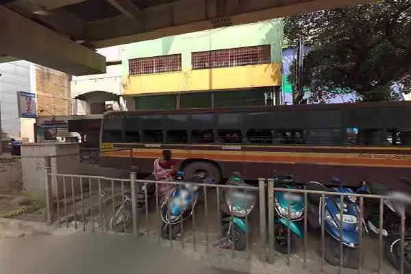 Image of: Suganya Hairdressing & Beautician - Expert Hairdressing and Beautification