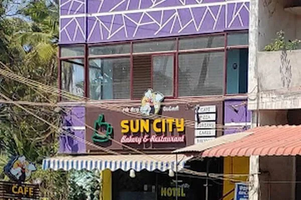 Image of: Sun City Bakery and Restaurant - Fresh Baked Delights