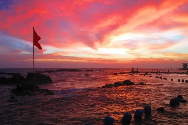 Image of: Sunrise Beach - Your Perfect Coastal Getaway