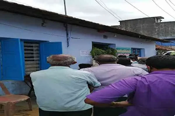 Image of: Suyambulingam Stores - Quality Animal Food Supplies