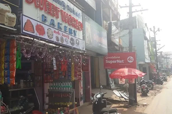 Image of: Sweet World Bakery Delicious Treats for Every Occasion